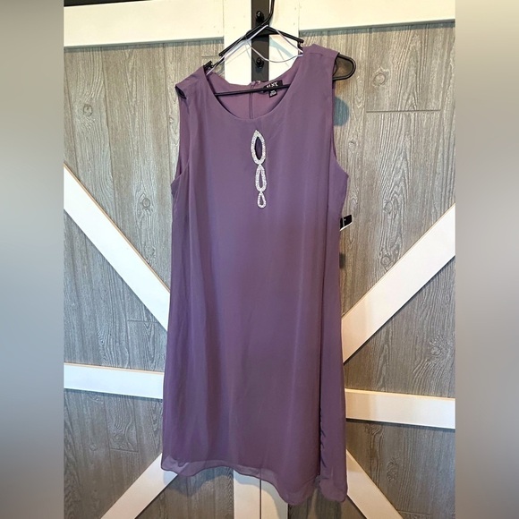 SLNY Dresses & Skirts - 394. NWT Knee Length Keyhole Formal Tiered Dress Sz 14W